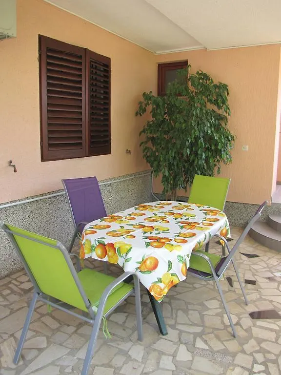 Apartment Alice Pula Kroatië